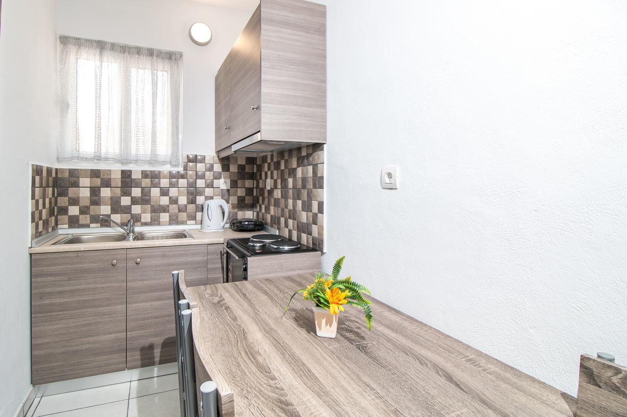 Toulas Studios & Apts No2 Фалираки Екстериор снимка